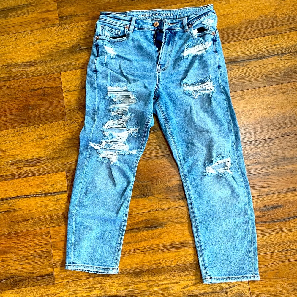 American Eagle mom jeans